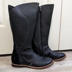 Teva / Ahnu 'Helena' genuine leather boots 8.5